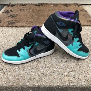 Air Jordan 1 Mid GS 'Atomic Teal Ultraviolet